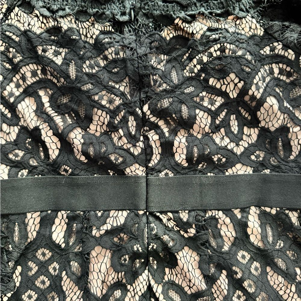 OFF-SHOULDER LONG SLEEVE LACE DRESS - Size Large - Picture 7 of 7